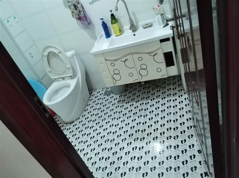 家庭旅館日租房，在小區，安全，私密
